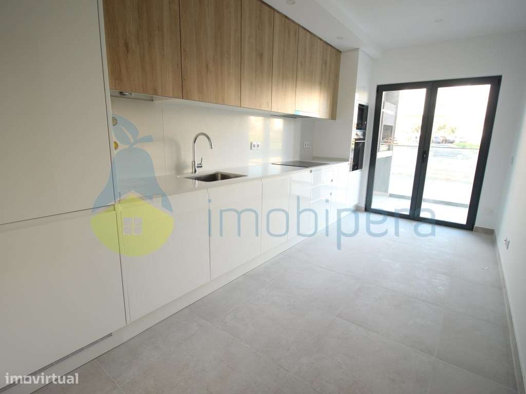 Apartamento T2 (1+1) NOVO, a 200 m da praia , situado a sul da Via ... - Grande imagem: 4/18