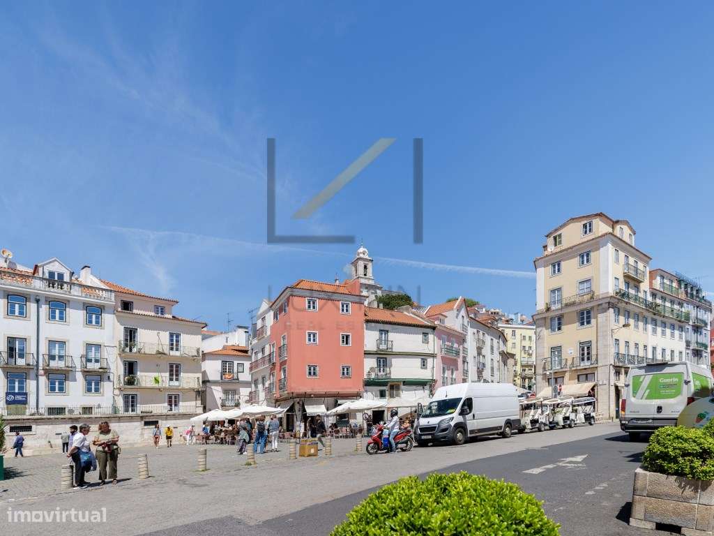 Apartamento T2 em Alfama, excelente localização-35