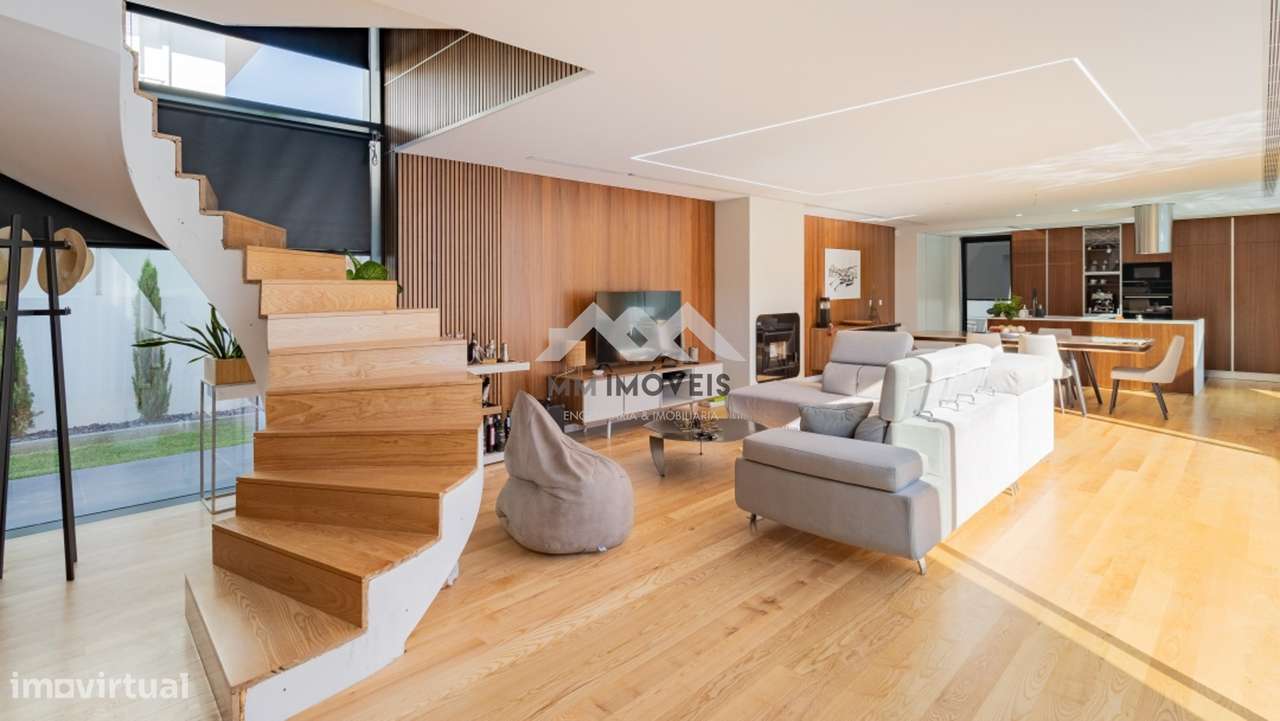 Moradia | T4 | Piscina | Maia-1