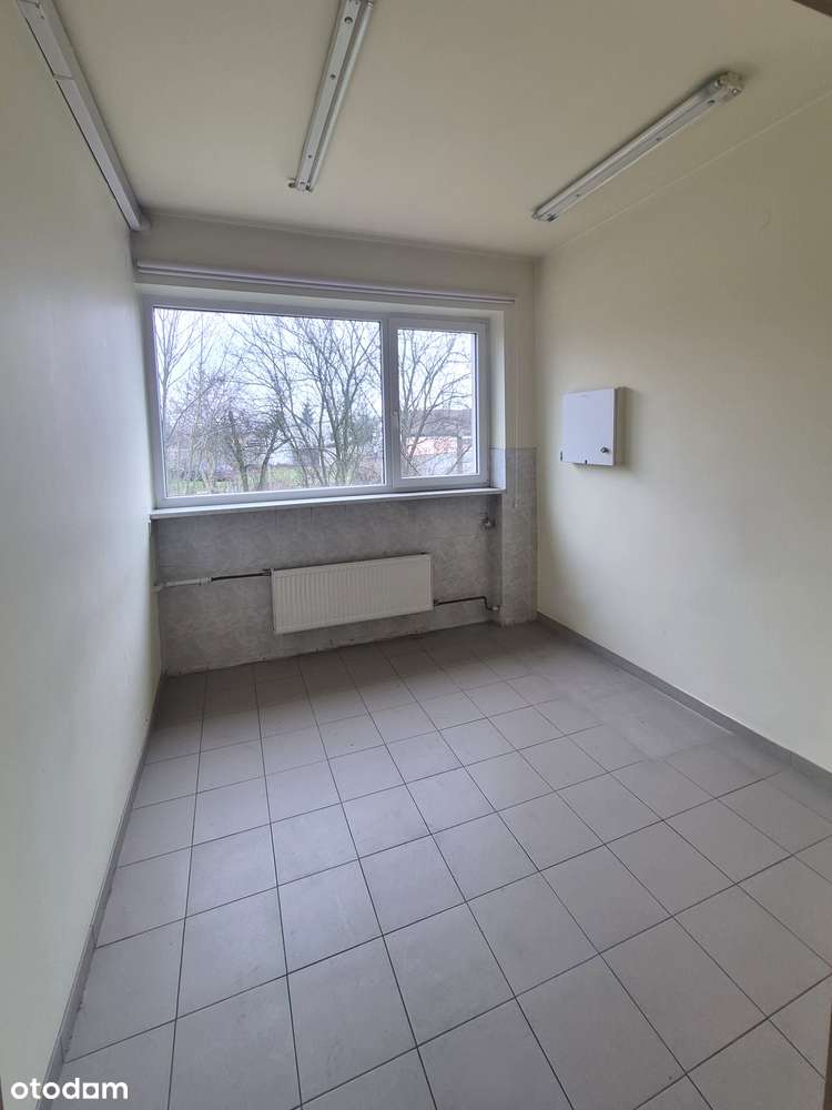 Atrakcyjny lokal 195 m² na sprzedaż – centrum Szadku-6