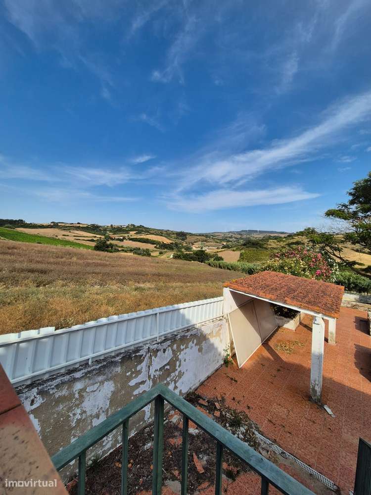 Moradia T5 em Bispeira, Sobral de Monte Agraço-17