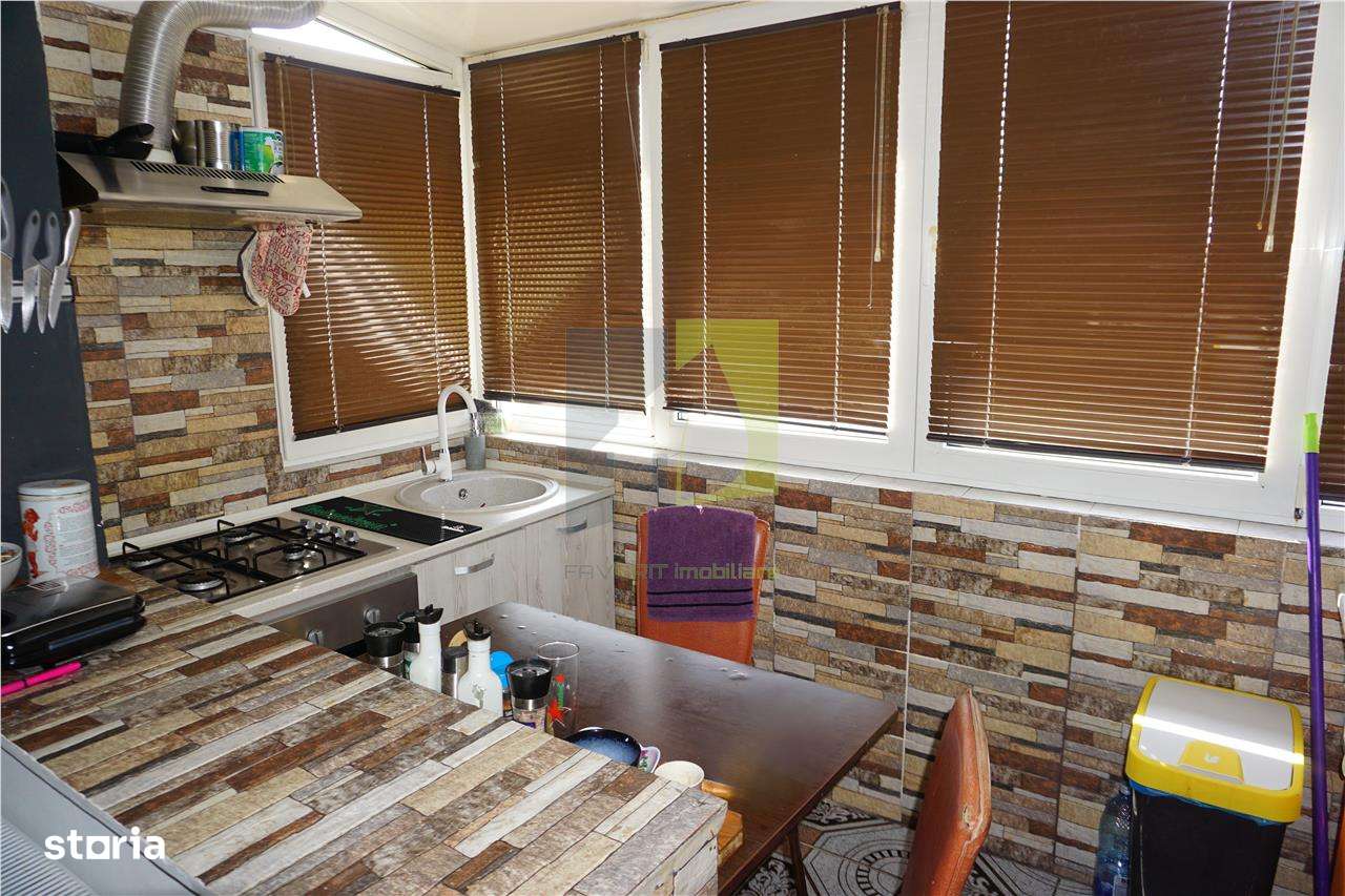 Apartament 3 camere, zona Piata Mare cu centrala-5