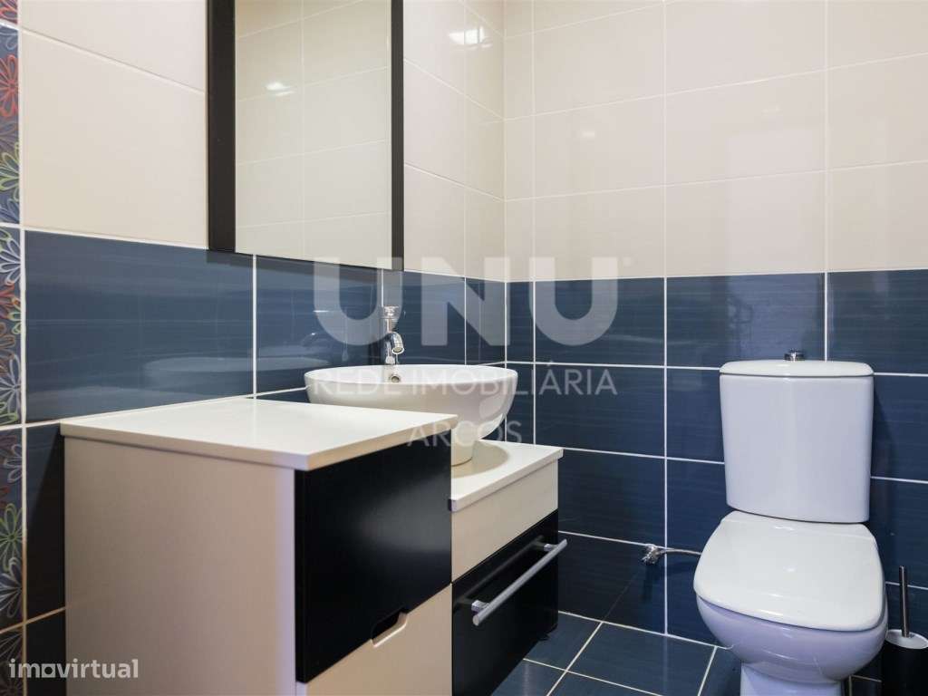 Moradia V4 com Piscina-8
