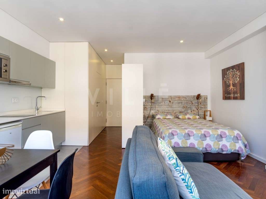 Apartamento T0 Equipado e Mobilado na baixa do Porto-12