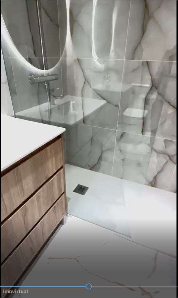 T2+1 Renovado no Centro de Gondomar, junto à Câmara!-25