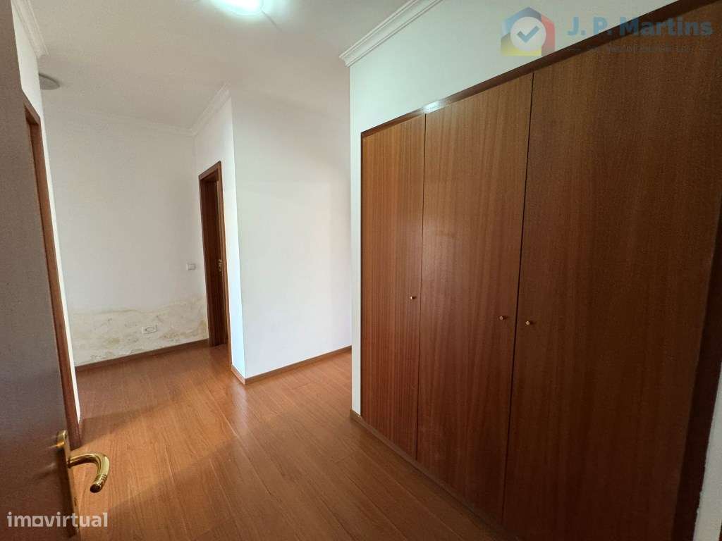 Apartamento T4 c/ varanda, Alto do Seixalinho, Barreiro-9
