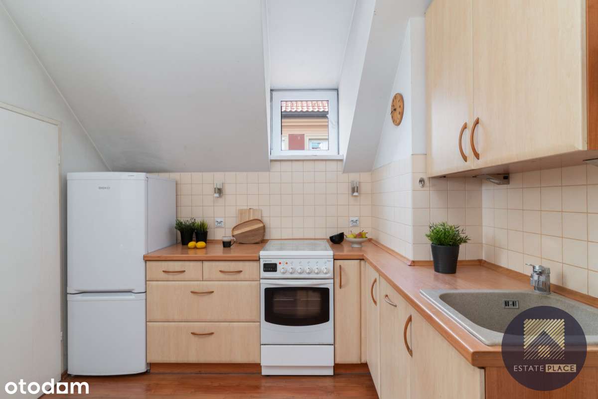 Trójstronne mieszkanie w zadbanej Kamienicy-9