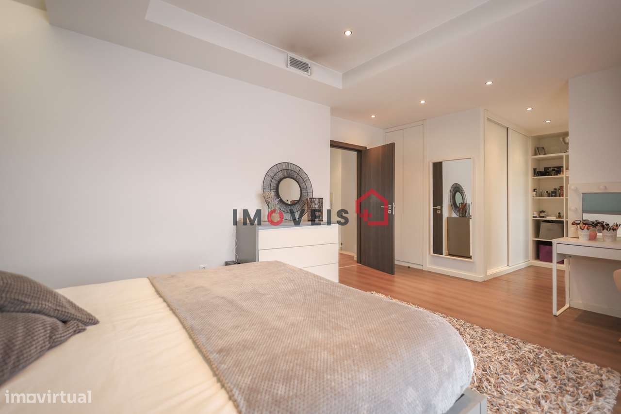 Moradia T3 - Porto de Mós-7