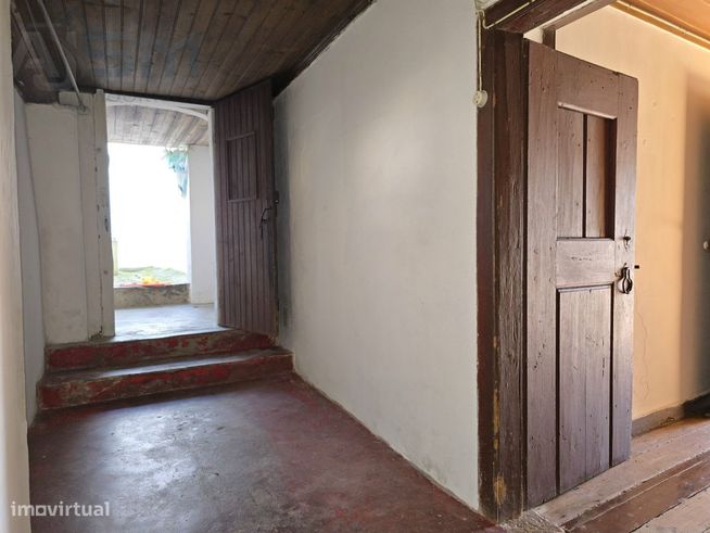 Vila Nova da Barquinha - Moradia T4 Duplex com quintal junto ao rio-22