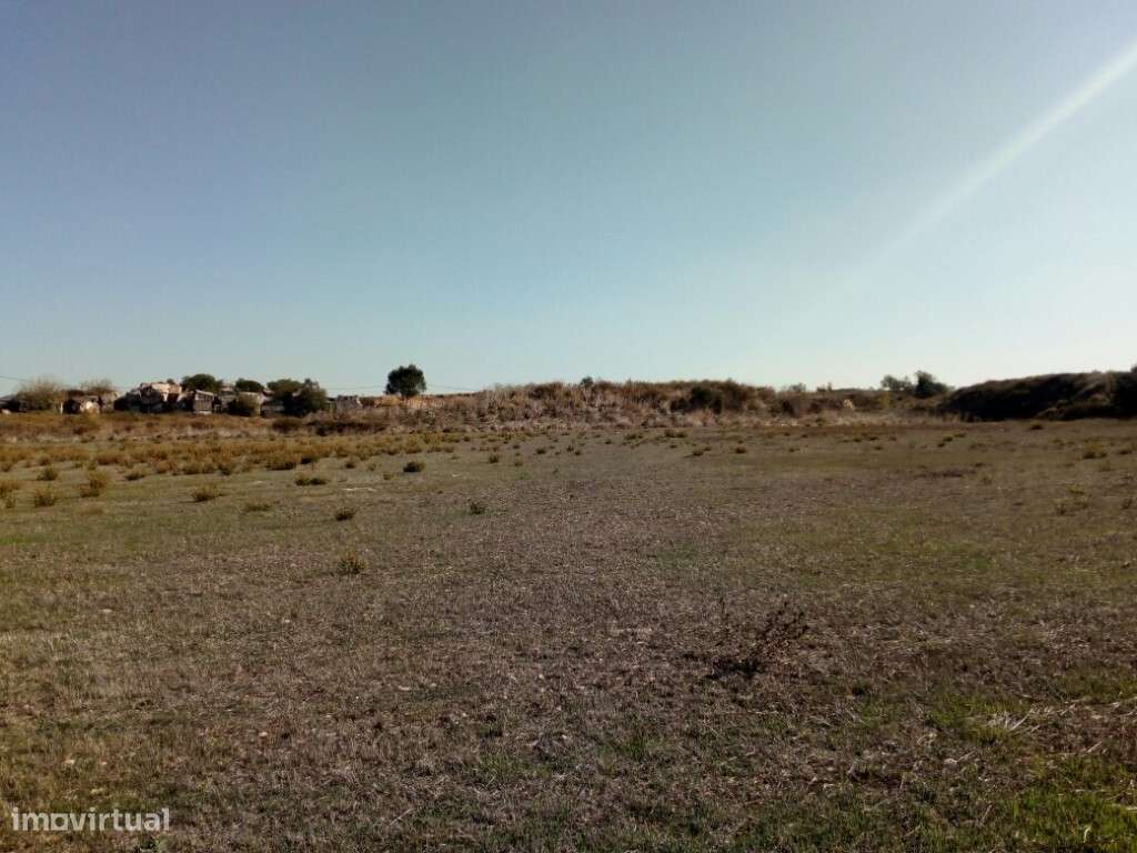 Terreno para arrendar no Sabugo - Almargem do Bispo - Sintra - Grande imagem: 2/3
