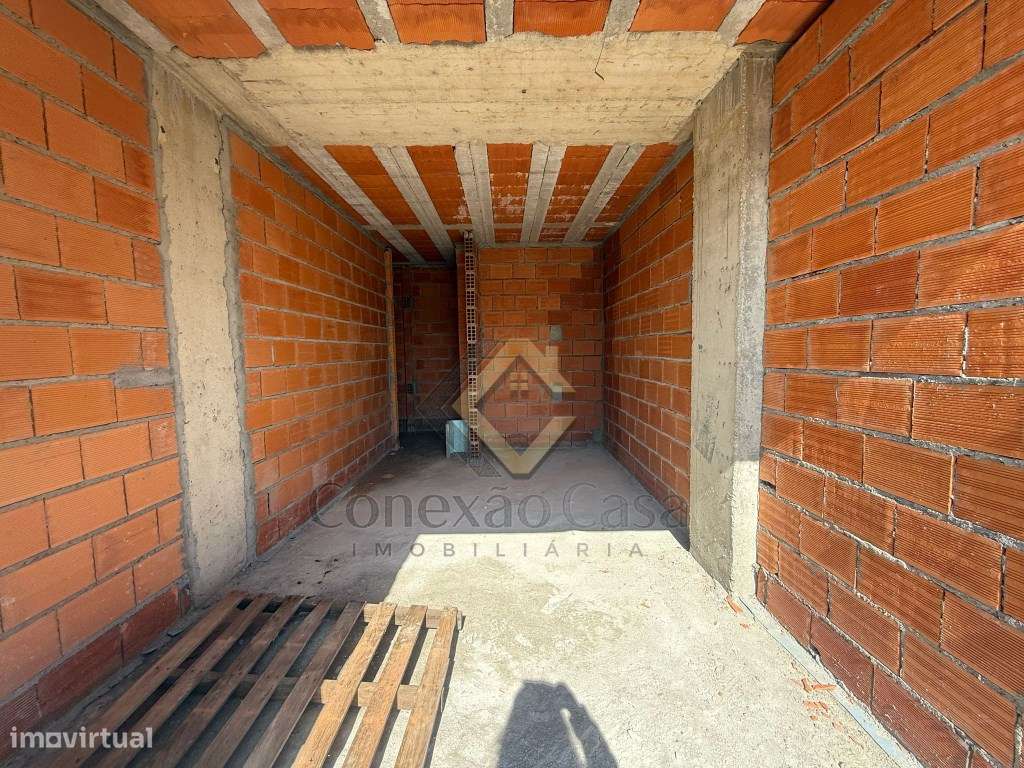 Apartamento T2 Próximo à Estação de Metro de Santo Ovídeo Vila Nova...-11