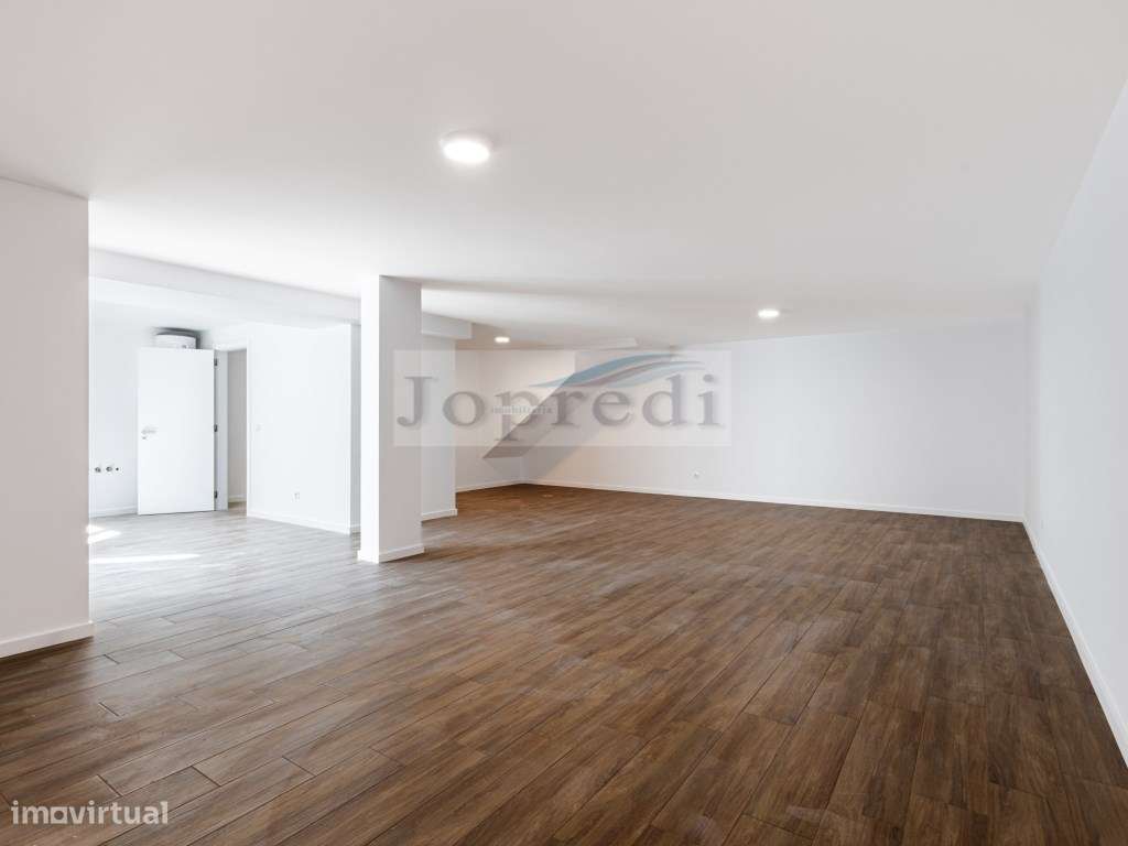 Moradia Geminada T4 nova-28