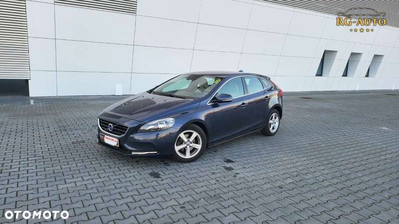 Volvo V40 - 16