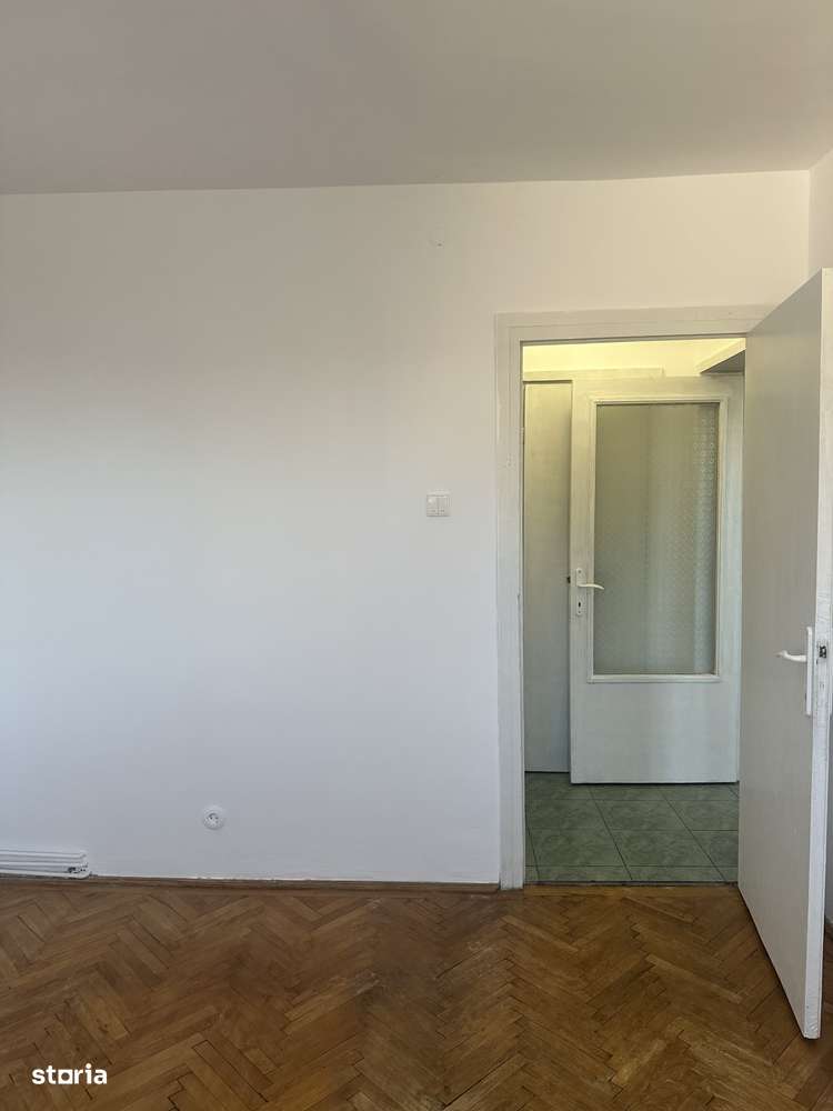 Campina - ap 2 cam - et. 1 - 48500 Euro - Imagine principală: 5/10