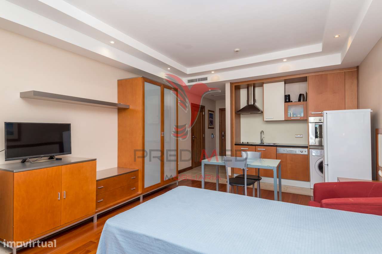 T1 no Condominio Boca do Rio - Grande imagem: 5/24