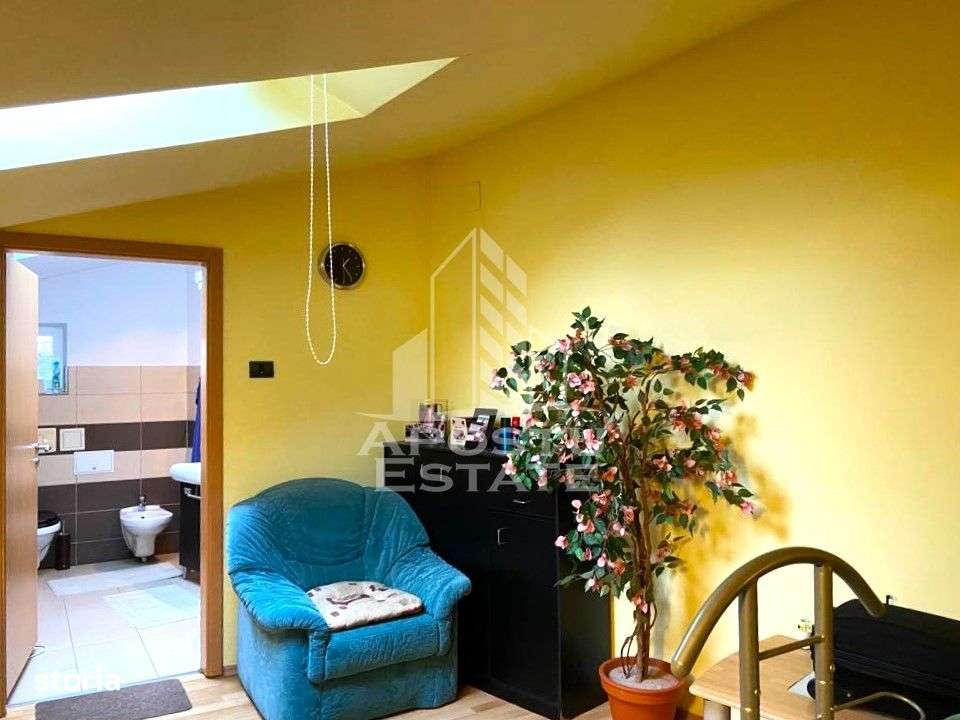 Casa +Spatiu comercial + apartament studio - Imagine principală: 5/20