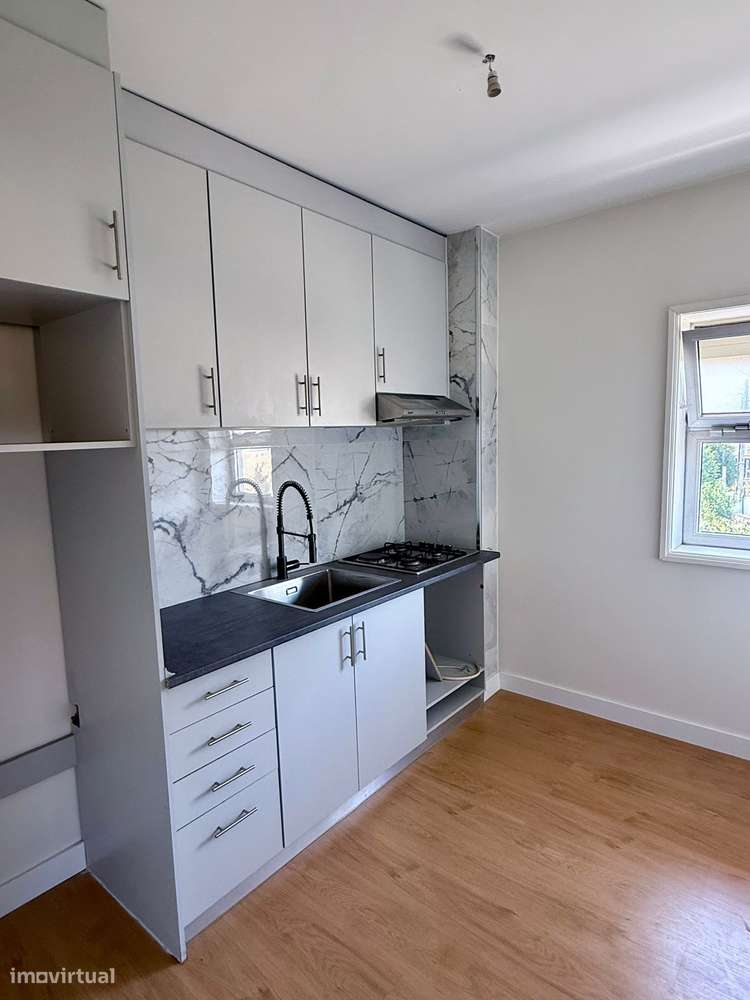 T3 Renovado c/lugar de. garagem - Rechousa - Grande imagem: 5/23