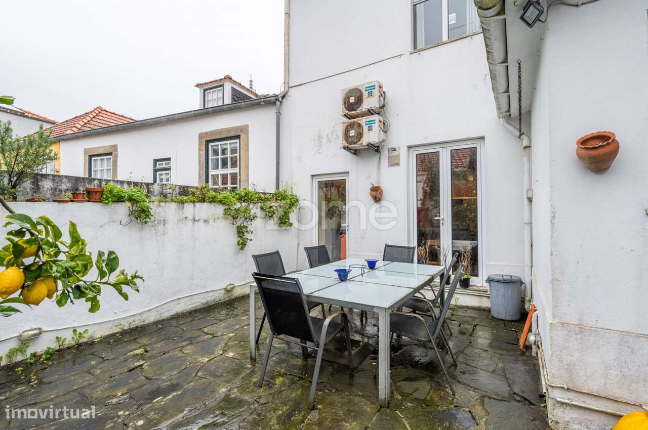 Moradia T3+1 c/ terraço, jardim, garagem e/ou + outro T1Foz Velha-18