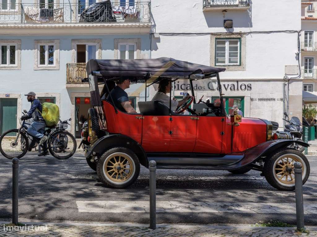 Apartamento T2 em Alfama, excelente localização-36