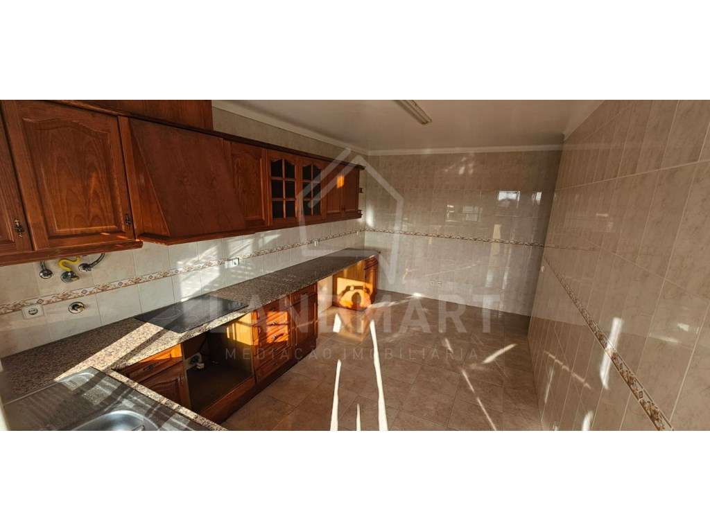 Apartamento T3 - Centro de Turquel - Grande imagem: 4/18