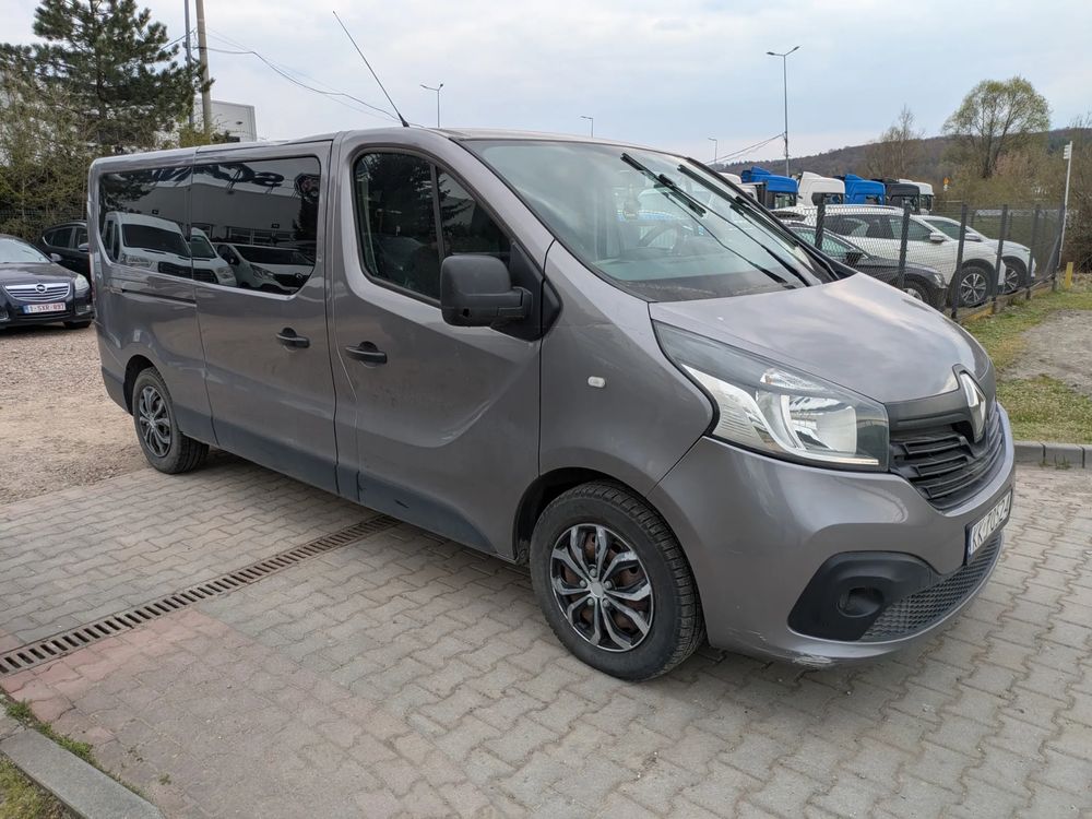 Renault Trafic III Grand Passenger 3,0t Business 2015