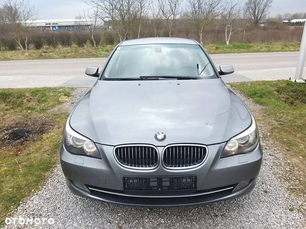 BMW Seria 5 525d xDrive Touring Edition Exclusive - 2