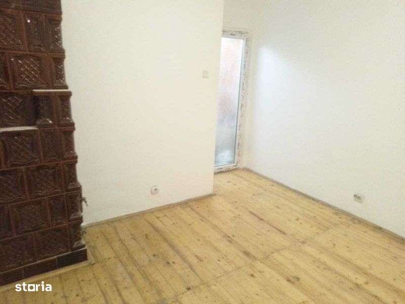 Vand Apartament Decomandat 3 camere Parter - Imagine principală: 4/8