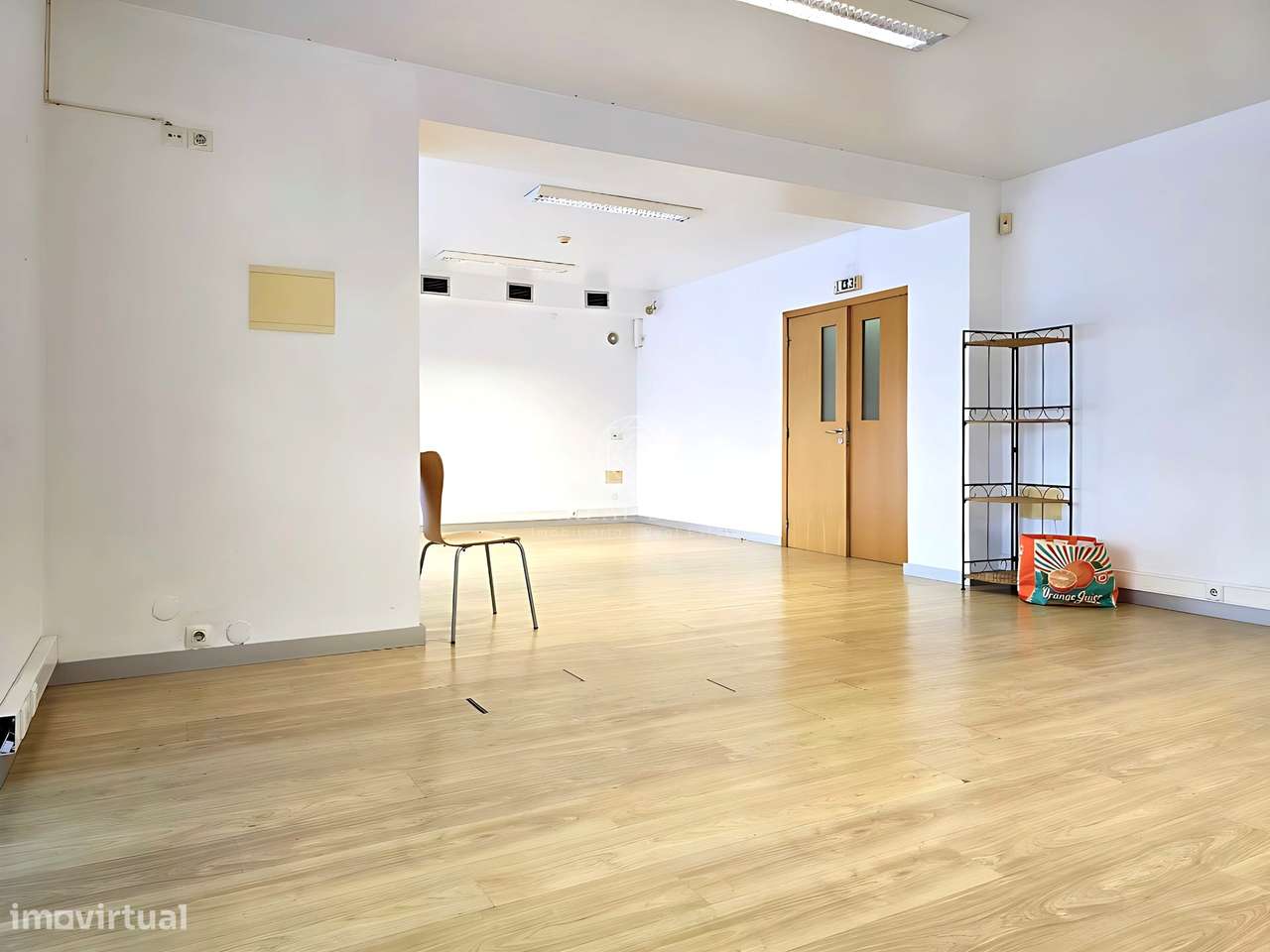 Espaço Comercial com 575 m² para Clínica, Ginásio ou Centro de Saúde n-51