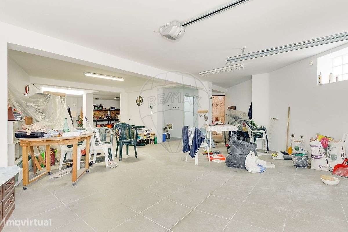 Moradia T4 para venda-8