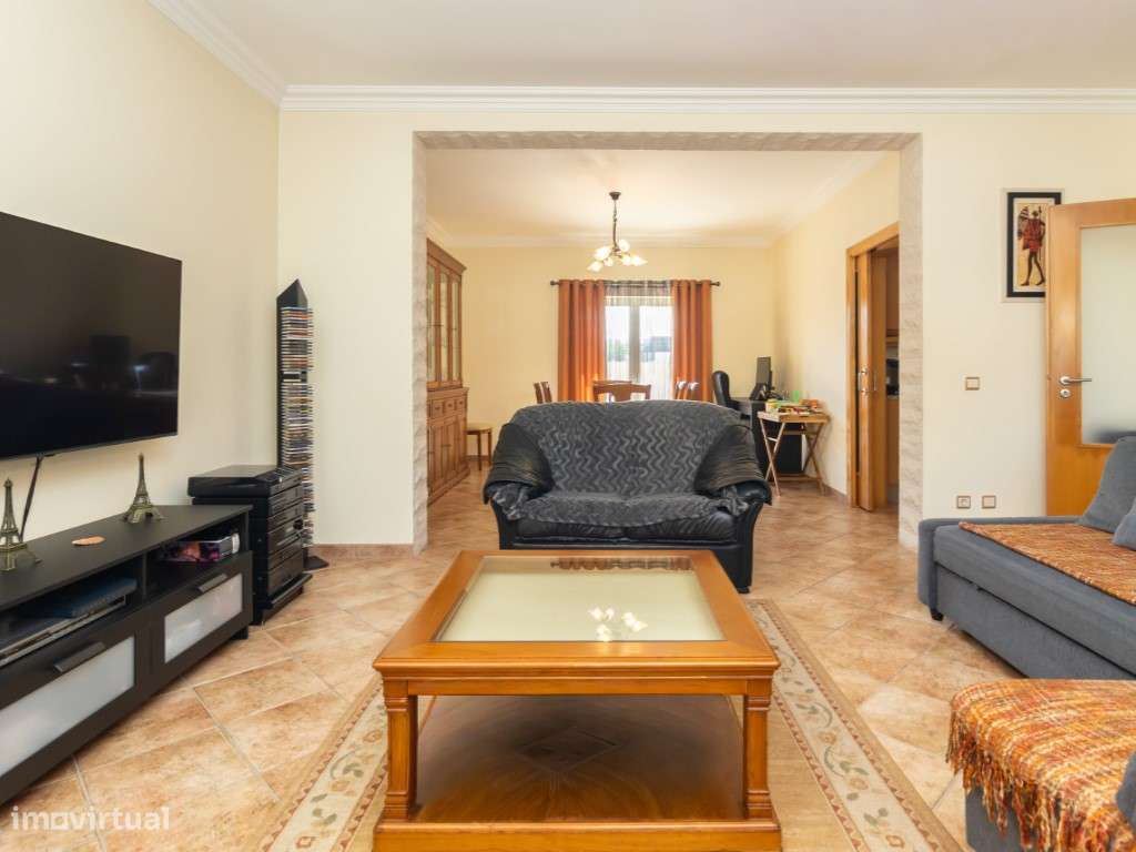 Moradia T4 de Prestígio com Áreas Amplas, Garagem para 2 Carros e C...-5