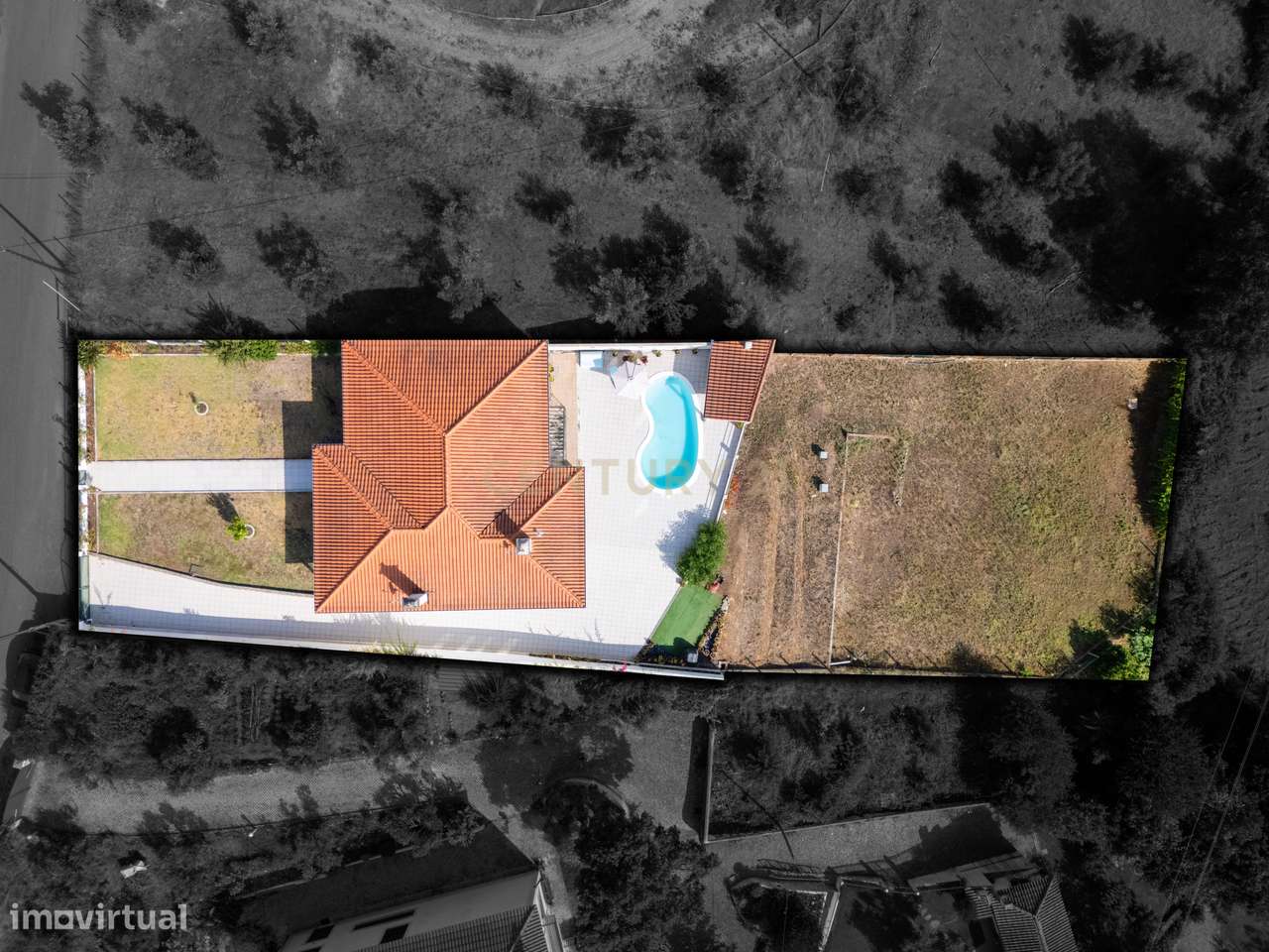 Moradia de Luxo com Vista Panorâmica sobre o Castelo do Bode e Piscina-20