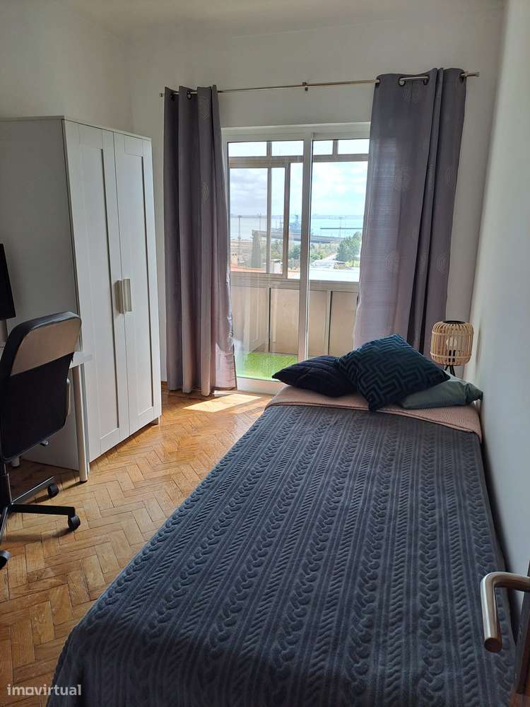 Apartamento T3, Almada-15
