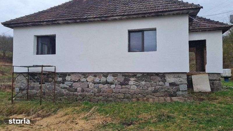 Vand  casa renovata - Imagine principală: 4/4