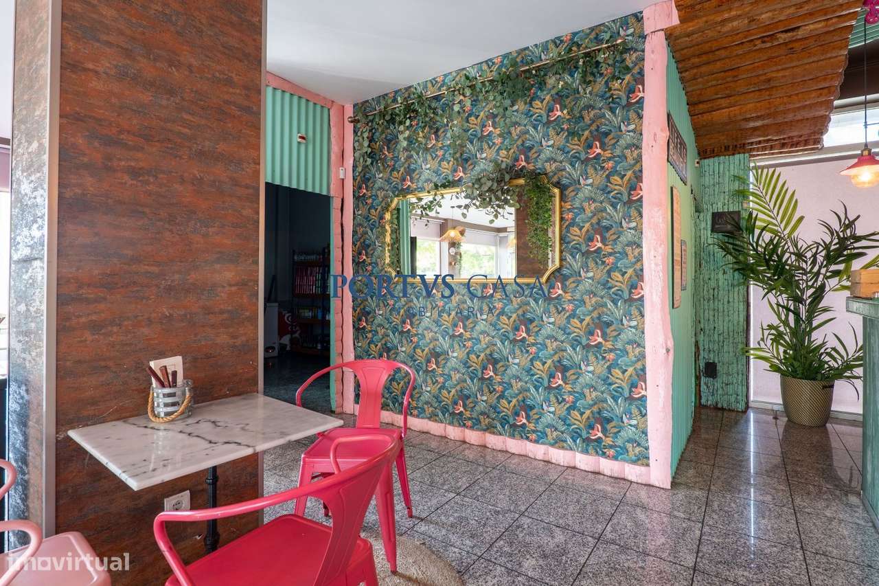 Espaço para Restauração com Extração | Costituição | Porto-16
