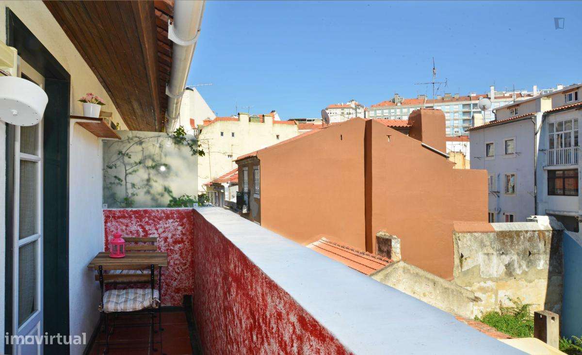 Apartamento com 1 quartos - localizado em Intendente Lisbon - Grande imagem: 3/10