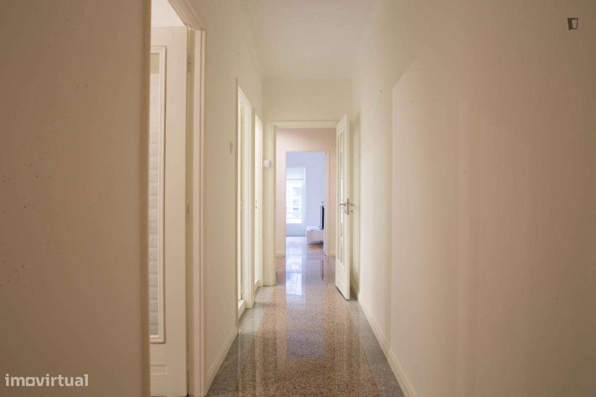 Quarto - localizado em Cedofeita Porto - Grande imagem: 2/6