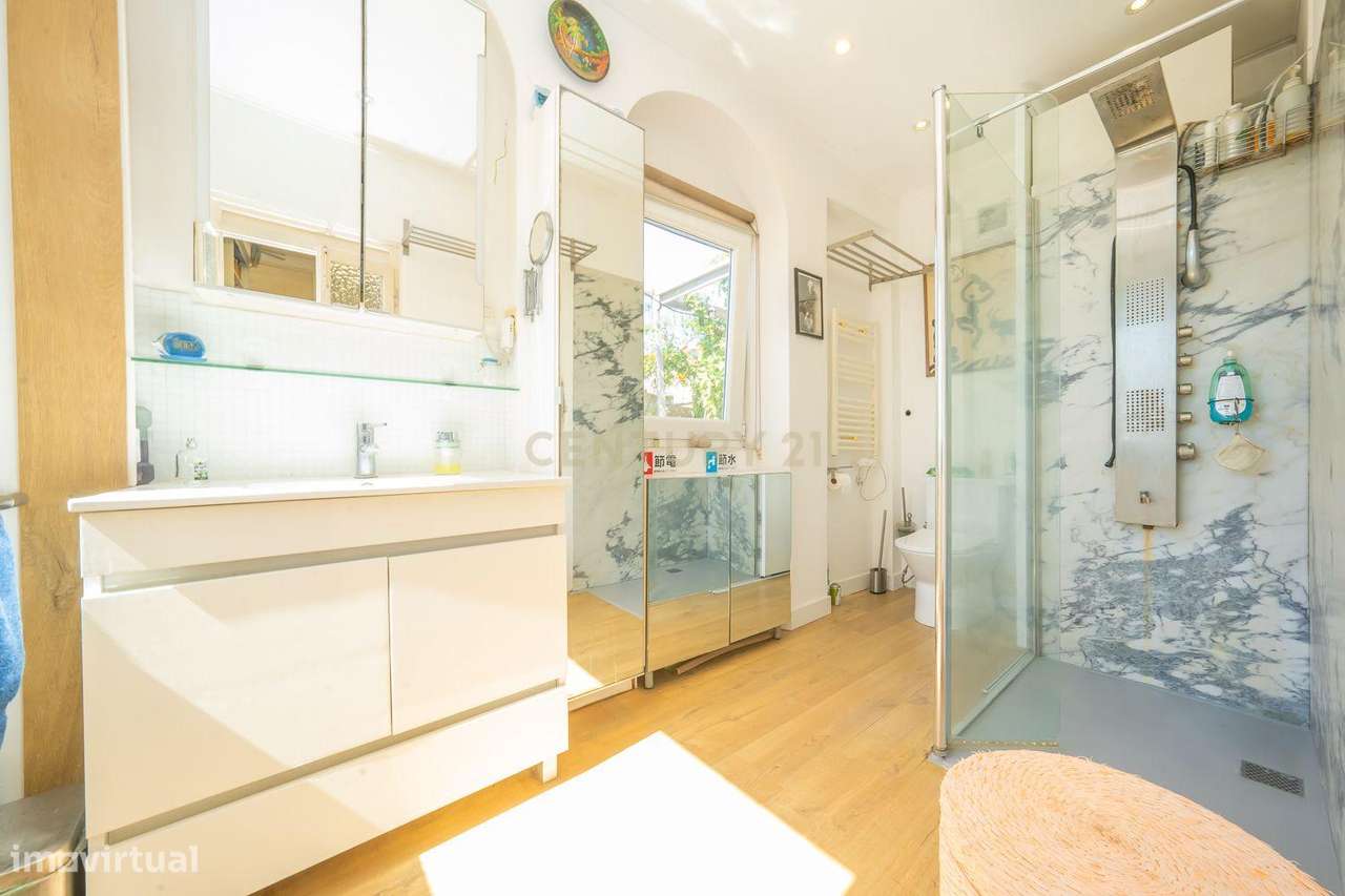 Apartamento com charme em Setúbal com uma vista soberba para o rio e t-21
