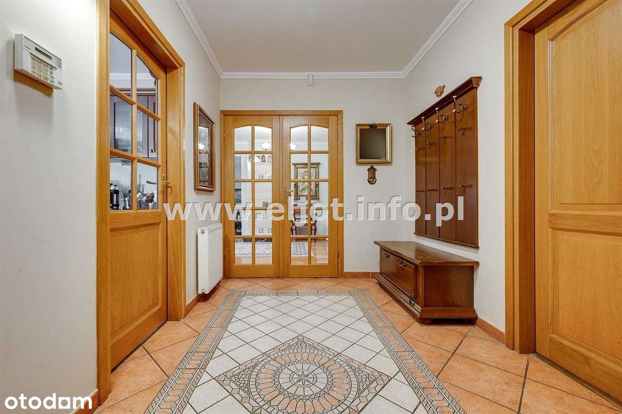 Podlesie, wolnostojący 7pok garaż dwustanowiskowy-12