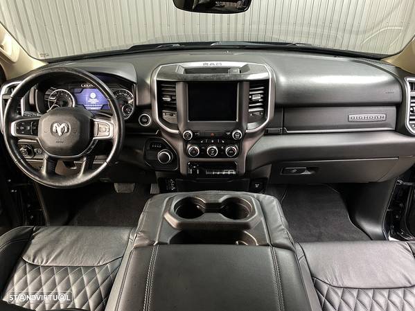 Dodge RAM 1500 5.7 V8 Hemi Bighorn Crewcab - 33