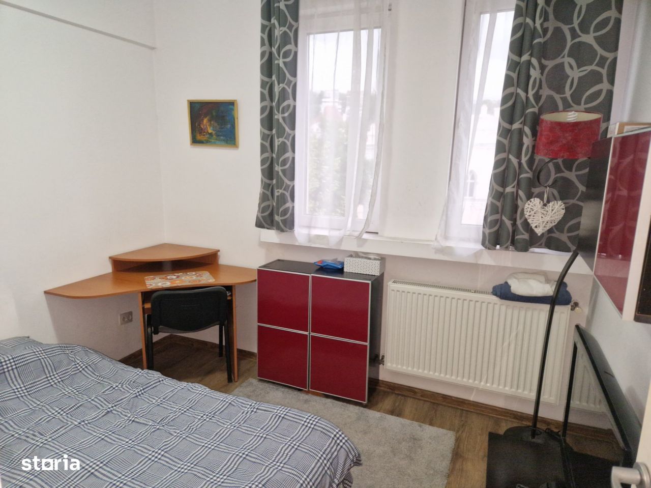 Apartament 2 dormitoare, etaj 2 din 3, Horea