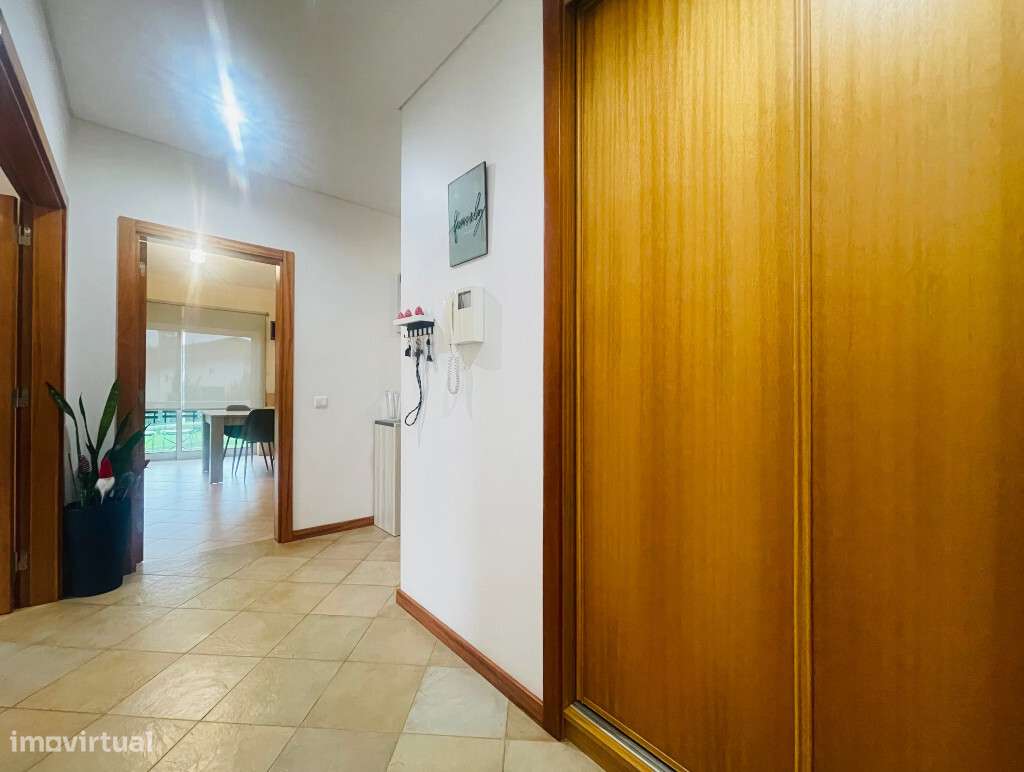 Apartamento T3 com garagem em zona de Trouxemil, Coimbra - Grande imagem: 2/25