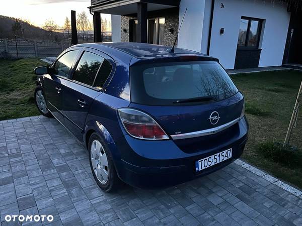 Opel Astra III 1.7 CDTI Cosmo - 2