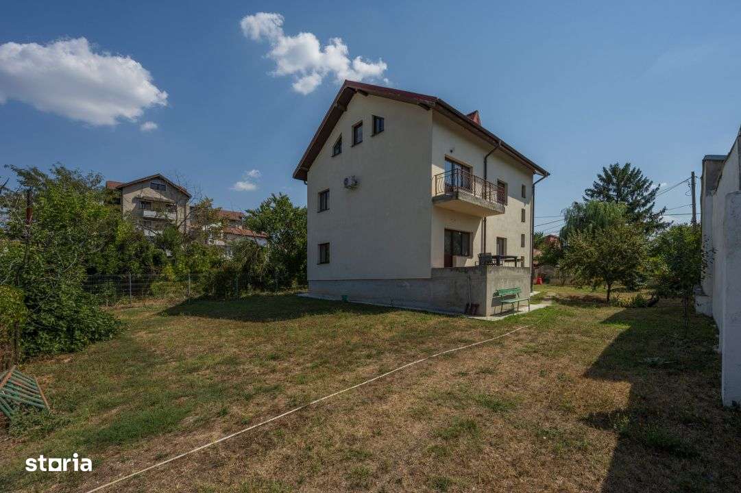 O proprietate imobiliara deosebita, formata din casa si mult teren! - Imagine principală: 4/19