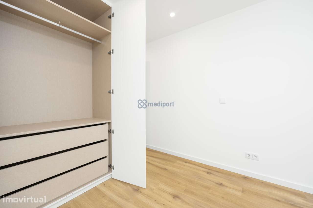 Apartamento T2 Novo no centro da Nazaré  - Fração D-17