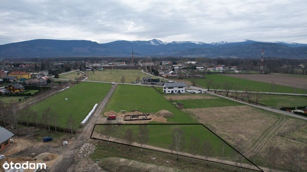 Duża działka z widokiem na panoramę Karkonoszy