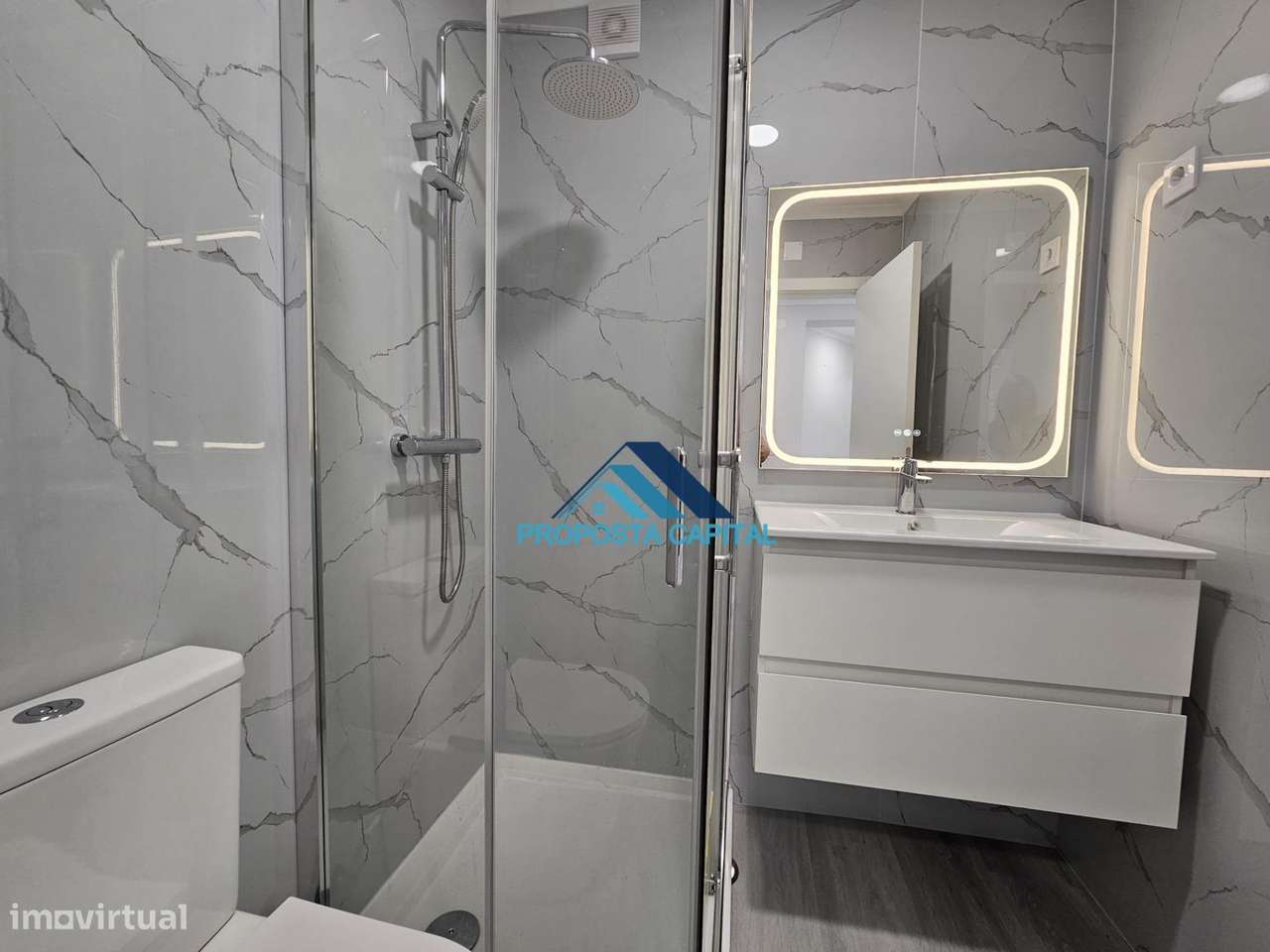 APARTAMENTO T4 REMODELADO CENTRO AMORA-5