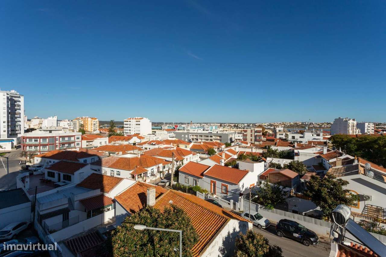 Apartamento T3 Renovado em Portimão-23