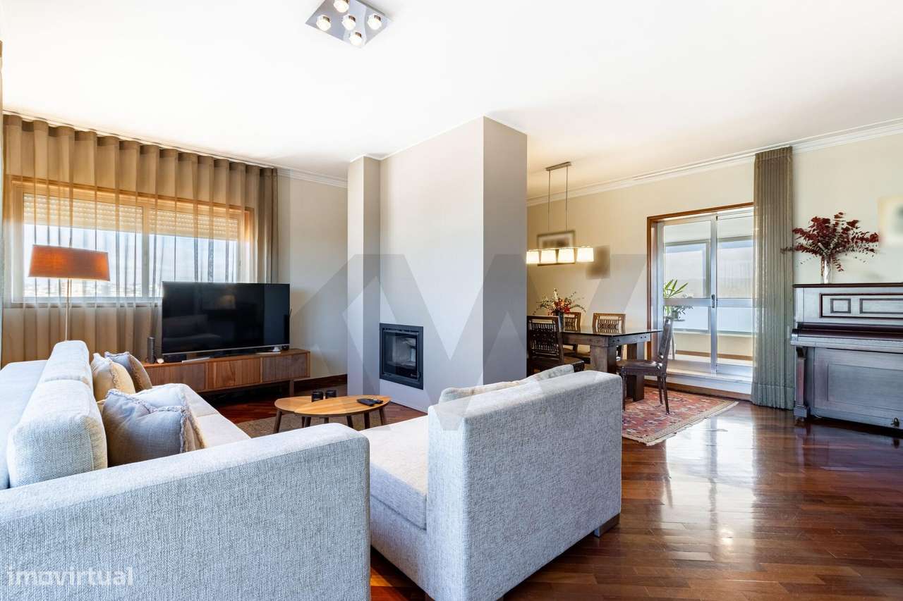 Apartamento T4+2 Duplex Único no Coração de São João da Madeira - Grande imagem: 4/45