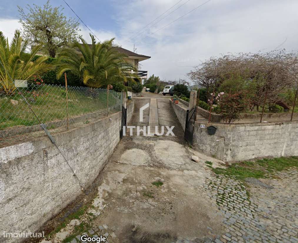 Moradia independente (340 m2) com piscina e garagem, Terreno com 2100m - Grande imagem: 5/32