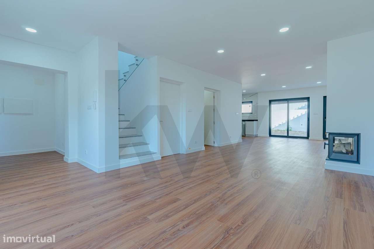 Moradia T3 | Construção NOVA | em Cucujães – Oliveira de Azeméis! - Grande imagem: 5/48